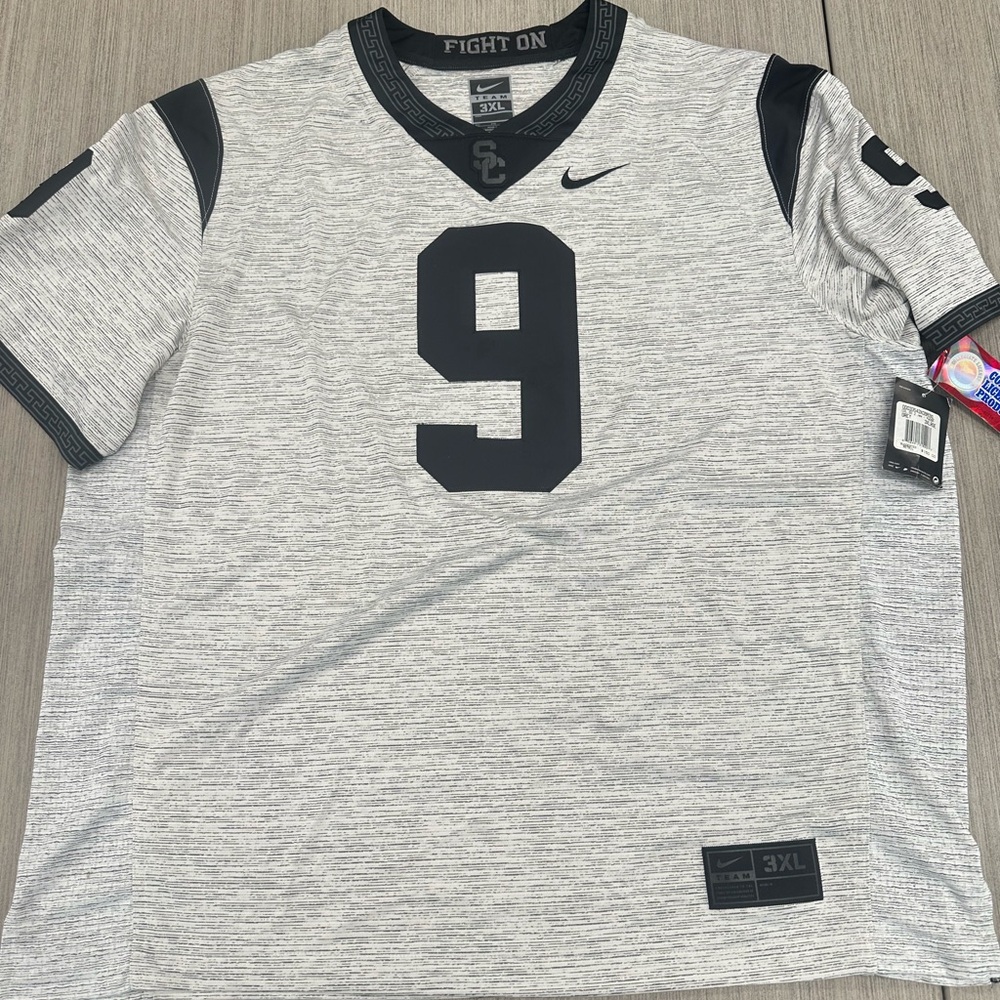 USC Nike FOOTBALL JERSEY Heather Gray and Black Sports Jersey